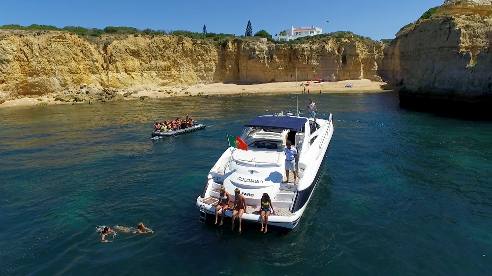 Timeless Moments from Vilamoura - Albufeira Boat Trips
